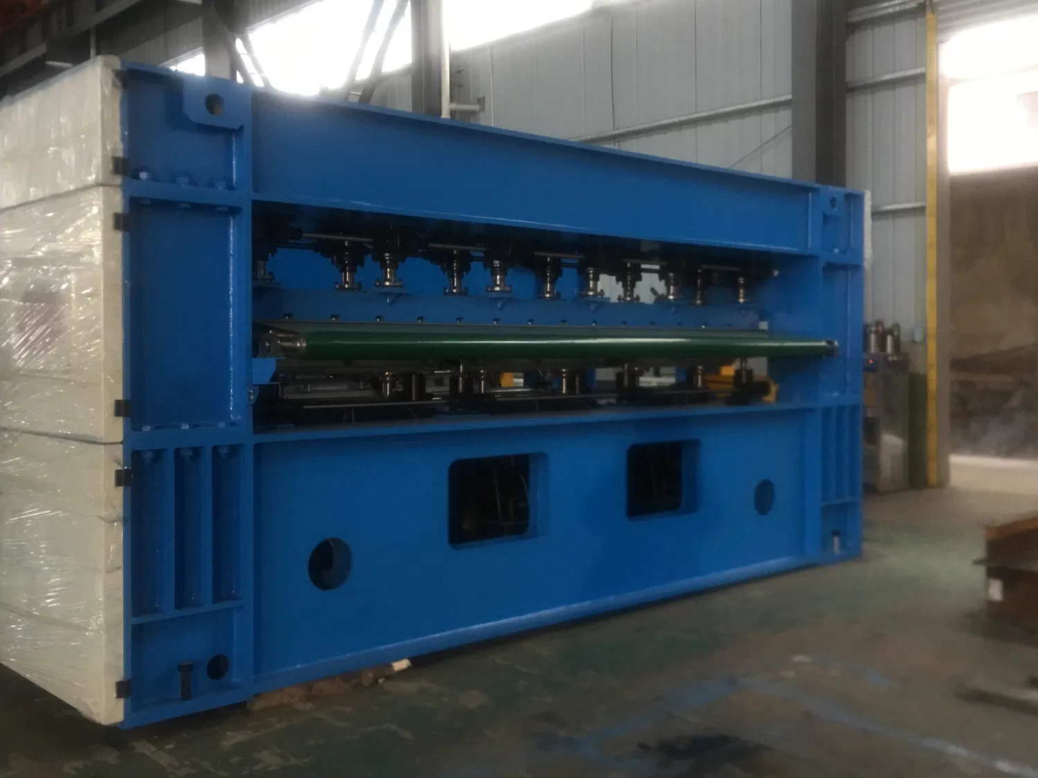 Tissu non tissé de poinçonnage d'aiguille de vitesse moyenne d'animal familier faisant la ligne de production tapis/feutre occidental/géotextile/ligne de cuir d'unité centrale